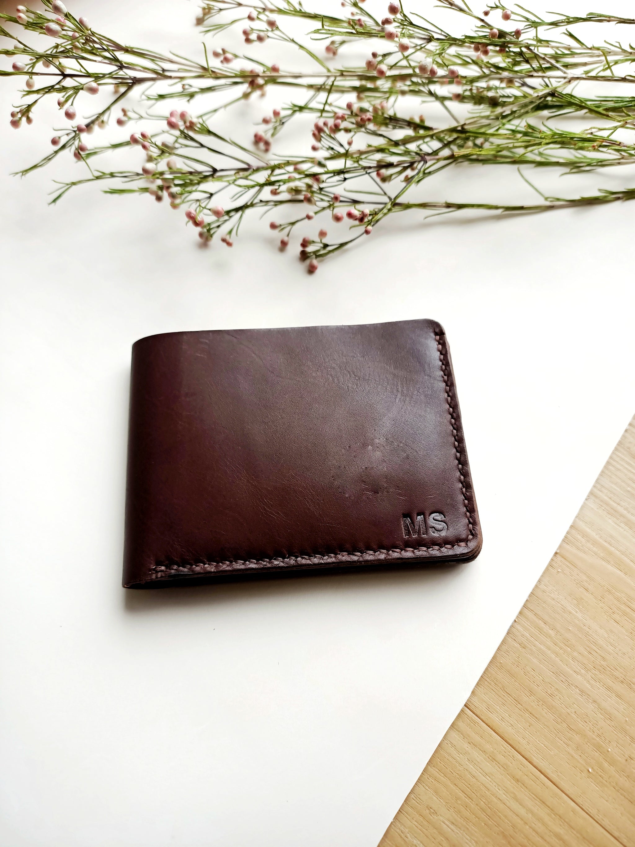 Slim Bi-Fold Wallet l Dark Brown