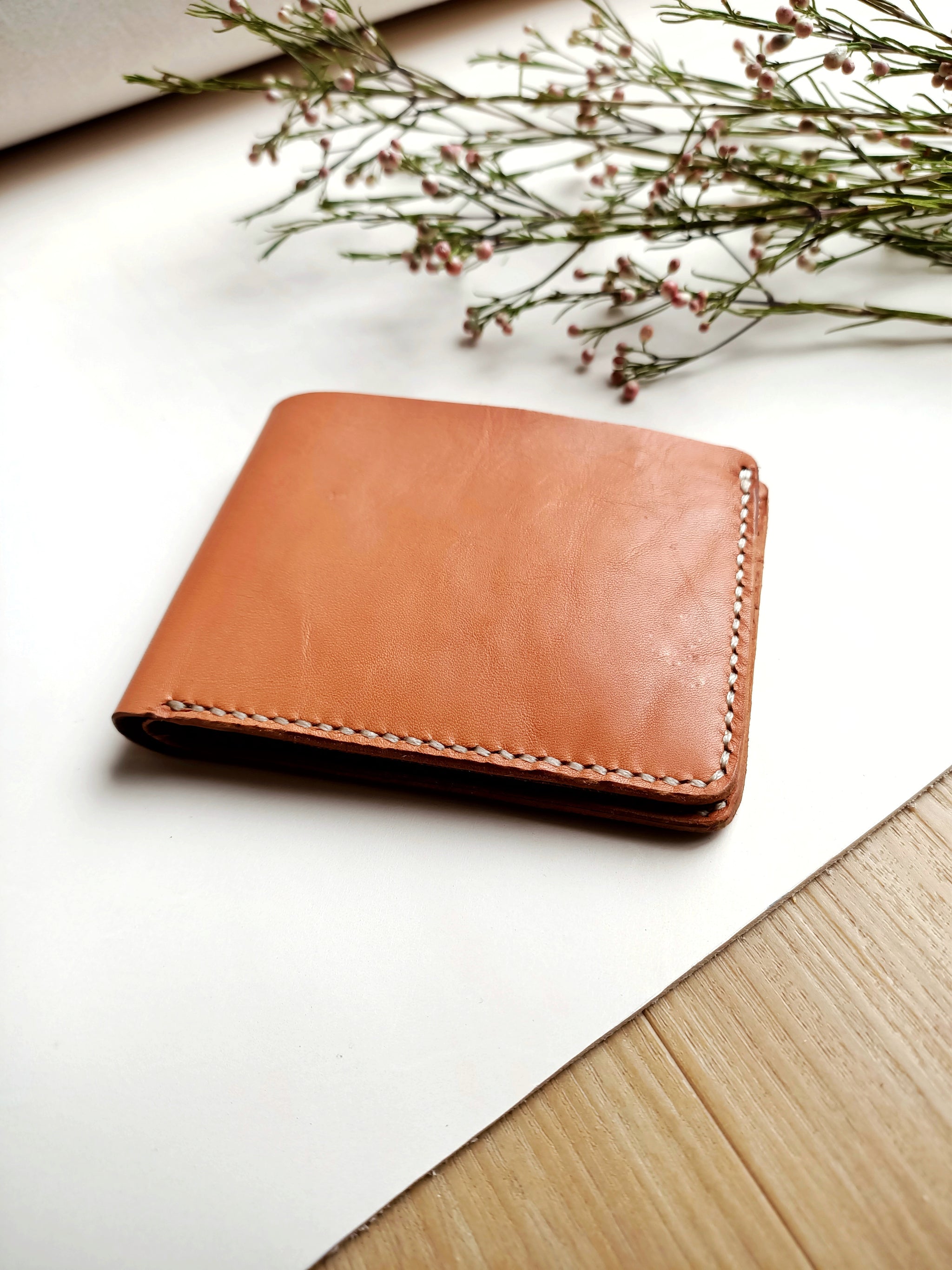 Slim Bi-Fold Wallet - Saddle Tan
