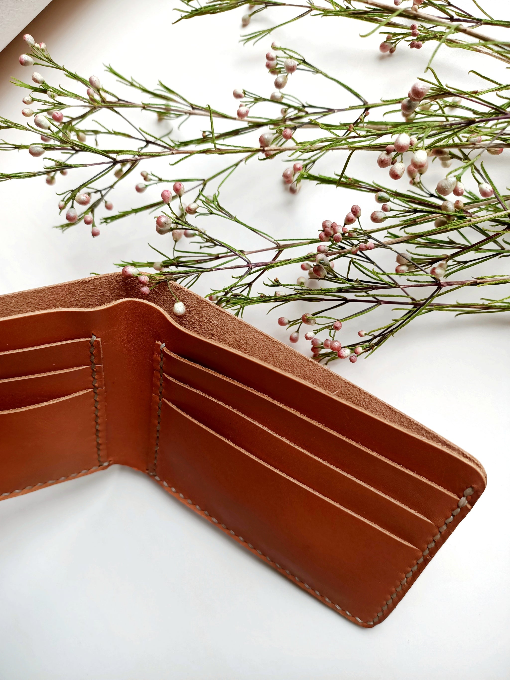 Slim Bi-Fold Wallet - Saddle Tan