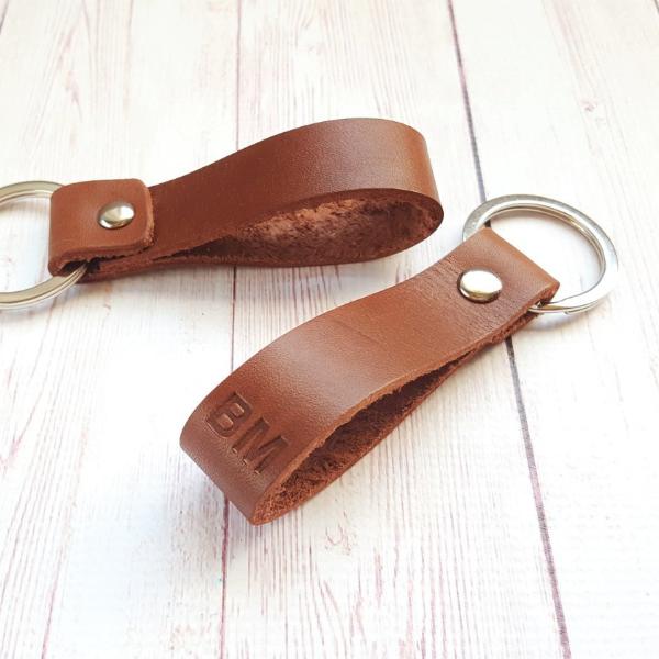 Personalized Leather Keychain - Custom Monogram Leather Keyring - Anniversary Gift for Him Boyfriend Dad - Mens Gift - Fathers Day Gift